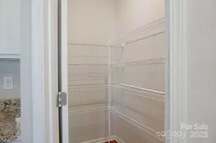 7507 Malden Park Dr, Charlotte, NC 28215 - Photo 5