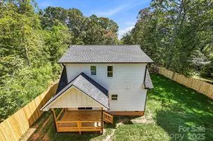 67 Valentine St, Flat Rock, NC 28731 - Photo 29