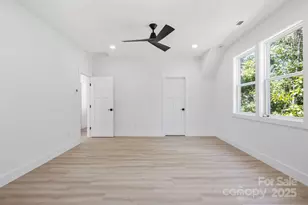 67 Valentine St, Flat Rock, NC 28731 - Photo 23