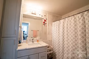 2706 Hilliard Dr, Charlotte, NC 28205 - Photo 39