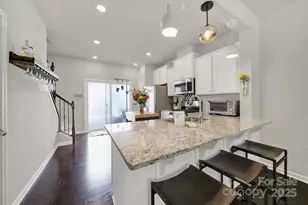 6946 Walnut Branch Ln, Charlotte, NC 28277 - Photo 7