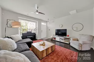 6946 Walnut Branch Ln, Charlotte, NC 28277 - Photo 3