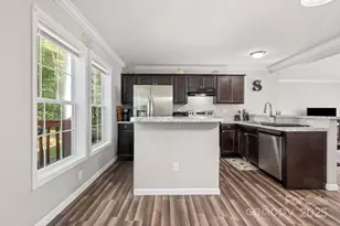 402 Shiloh Rd, Statesville, NC 28677 - Photo 13