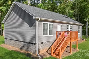 402 Shiloh Rd, Statesville, NC 28677 - Photo 5