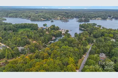 8068 Summit Ridge Drive, Catawba, NC 28609 - Photo 15
