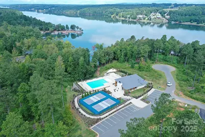 2576 Jumping Run, Connelly Springs, NC 28612 - Photo 15