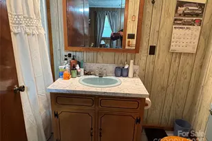 3957 Hollywood Ridge Rd, Lenoir, NC 28645 - Photo 15