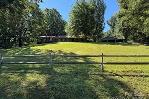 3957 Hollywood Ridge Rd, Lenoir, NC 28645 - Photo 5