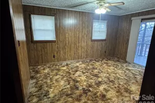 3957 Hollywood Ridge Rd, Lenoir, NC 28645 - Photo 13