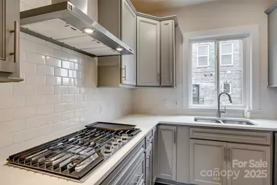 2736 Grand Union Way, Charlotte, NC 28209 - Photo 9