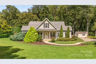 19 Lynnbrook Way, Columbus, NC 28722 - Photo 1