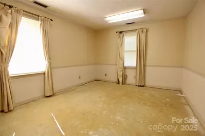 1910 Dale Earnhardt Boulevard, Kannapolis, NC 28083 - Photo 11