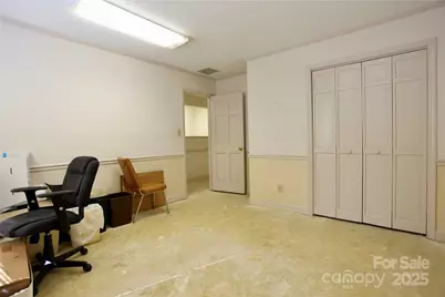 1910 Dale Earnhardt Boulevard, Kannapolis, NC 28083 - Photo 9