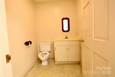 1910 Dale Earnhardt Boulevard, Kannapolis, NC 28083 - Photo 15