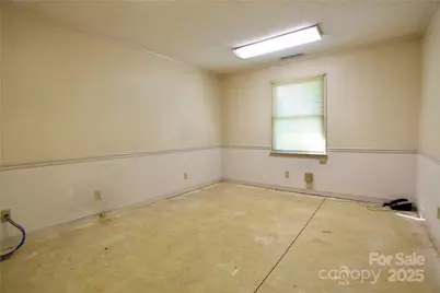 1910 Dale Earnhardt Boulevard, Kannapolis, NC 28083 - Photo 13