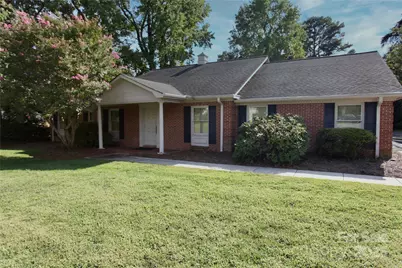 1910 Dale Earnhardt Boulevard, Kannapolis, NC 28083 - Photo 3