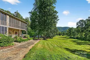 307 Blue Ridge Dr S, Marion, NC 28752 - Photo 9