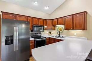 307 Blue Ridge Dr S, Marion, NC 28752 - Photo 21