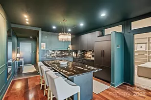 333 W Trade St, Charlotte, NC 28202 - Photo 5