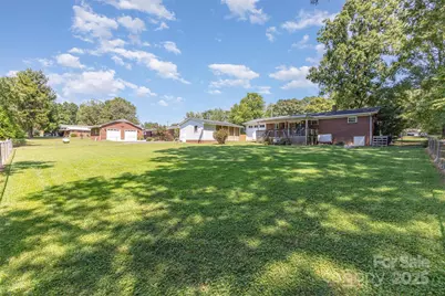 2011 Mountain Creek Road, Albemarle, NC 28001 - Photo 33