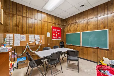 522 W Fleming Drive, Morganton, NC 28655 - Photo 5