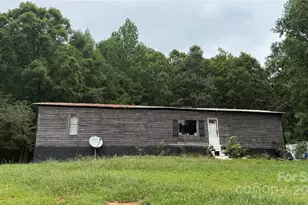 424 Winnies Rd, Bostic, NC 28018 - Photo 1