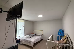 424 Winnies Rd, Bostic, NC 28018 - Photo 17