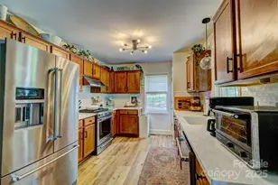 2201 Pinnacle View Dr, Kings Mountain, NC 28086 - Photo 9