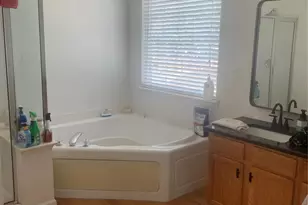 2529 Waters Vista Cir, Charlotte, NC 28213 - Photo 9