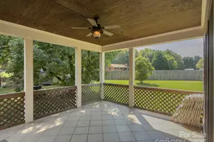 1132 Mt Holly-Huntersville Rd, Charlotte, NC 28214 - Photo 33