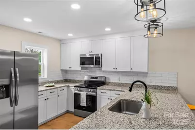 204 Beacon Avenue, Morganton, NC 28655 - Photo 5