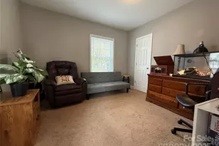 301 S Mountain St, Cherryville, NC 28021 - Photo 15