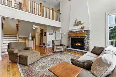 1461 Sunset Point Drive, Connelly Springs, NC 28612 - Photo 9