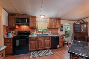 269 Oakstone Dr, Waynesville, NC 28785 - Photo 13