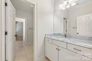 946 Laurel Creek Ln, Charlotte, NC 28211 - Photo 23