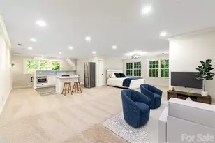 946 Laurel Creek Ln, Charlotte, NC 28211 - Photo 21