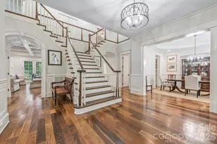 946 Laurel Creek Ln, Charlotte, NC 28211 - Photo 3