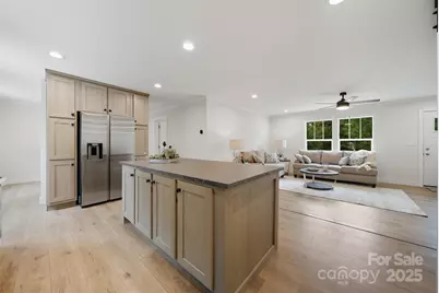 1411 Cliffside Place SE, Lenoir, NC 28645 - Photo 7