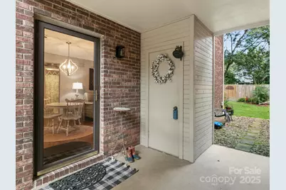 1329 4th Avenue W #A, Hendersonville, NC 28739 - Photo 3