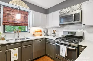 1329 4th Ave W, Hendersonville, NC 28739 - Photo 9