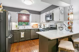 1329 4th Ave W, Hendersonville, NC 28739 - Photo 7