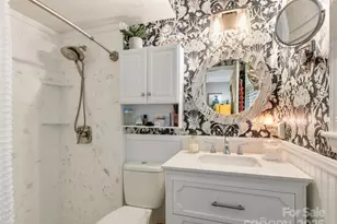 1329 4th Ave W, Hendersonville, NC 28739 - Photo 17