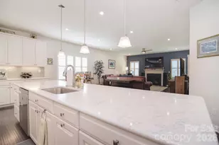5219 Larewood Dr, Charlotte, NC 28215 - Photo 17