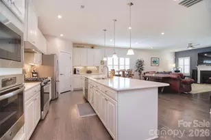 5219 Larewood Dr, Charlotte, NC 28215 - Photo 3