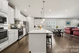 5219 Larewood Dr, Charlotte, NC 28215 - Photo 9