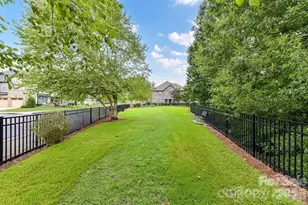 7223 Lochy Ln, Charlotte, NC 28278 - Photo 29