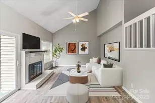 6610 Point Comfort Ln, Charlotte, NC 28226 - Photo 9