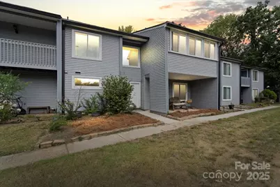 6610 Point Comfort Lane, Charlotte, NC 28226 - Photo 3