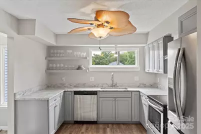 6610 Point Comfort Lane, Charlotte, NC 28226 - Photo 13