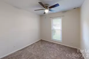 5921 Falstaff Dr, Charlotte, NC 28227 - Photo 9